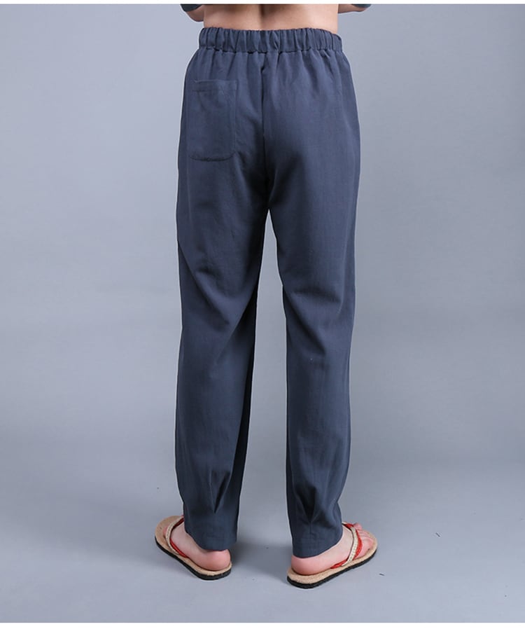 メンズの綿麻のパンツ