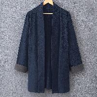 ストール風の襟を使ったロングジャケット。ナチュラルな中国伝統色の綿麻素材はとてもレトロな雰囲気を演出します。