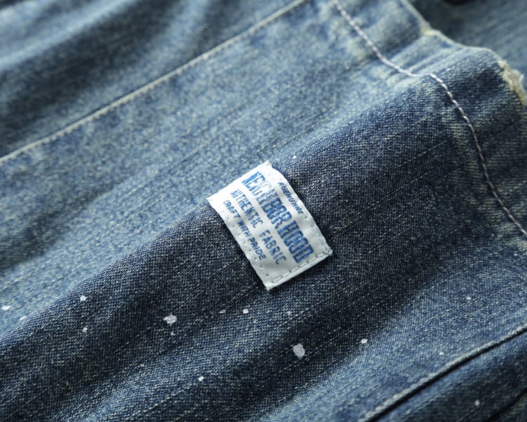 レトロなデニムシャツ