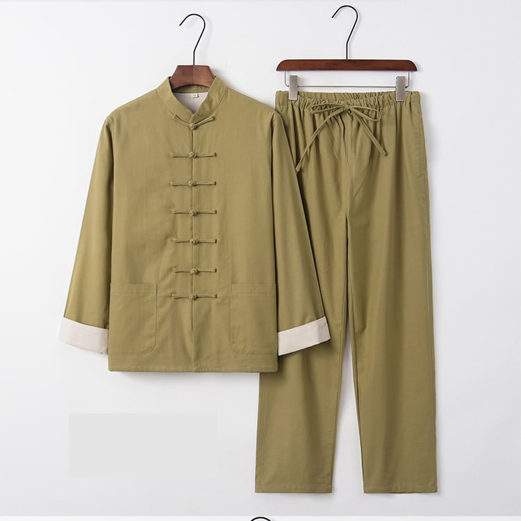 男性の中華風スーツ