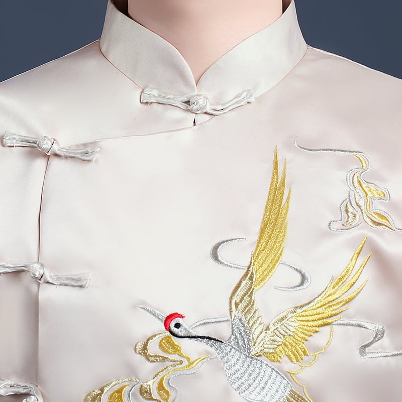 ロング丈のメンズのチャイナ服