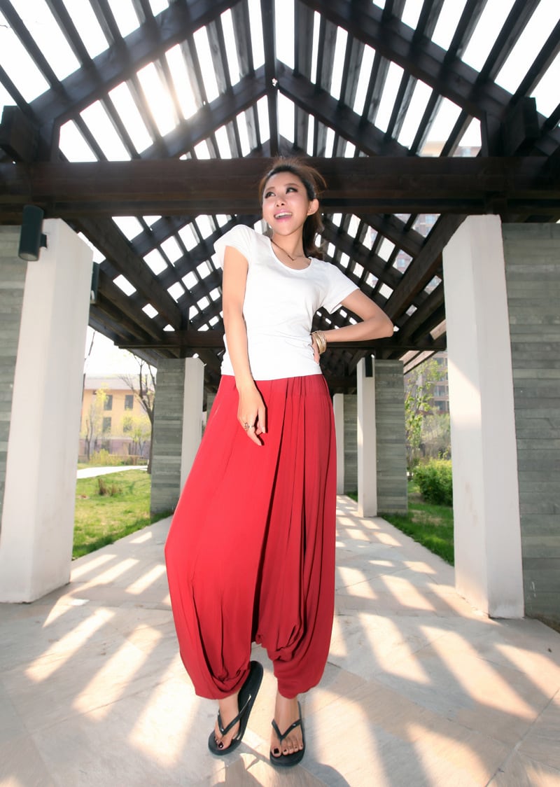 レディースの中華風カジュアルパンツ