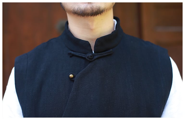 チャイナ風なメンズ防寒ベスト