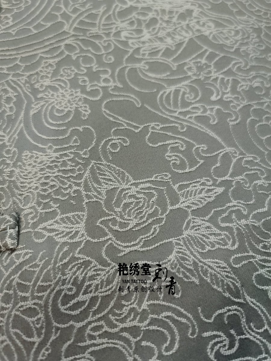 メンズの袖口刺繍ジャケット