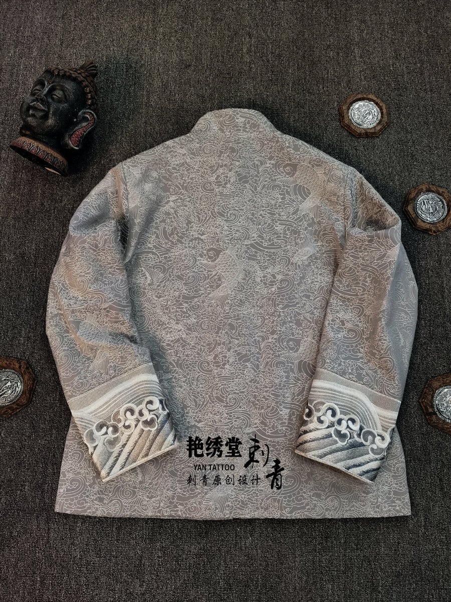 男性用のチャイナ服