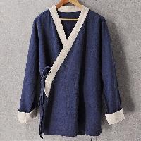 伝統的な漢服風の斜め襟ジャケットです。身生地と前立て・袖口の色使いがカジュアルな雰囲気作ってます。