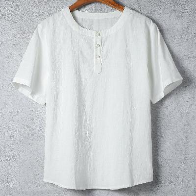 通気性の高い薄手綿麻を使った半袖Tシャツ！前立てを3つの玉ボタンで留めるおしゃれな仕様です