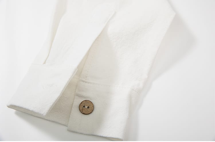 男性用のチャイナシャツ