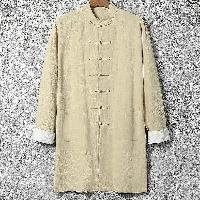 ゆったりフィットのミドル丈ジャケットです。通気性の高い春夏向きの綿麻素材を使用。