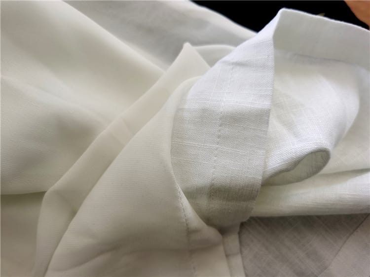 メンズの中華風カジュアルパンツ