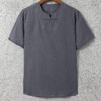 レトロな薄手綿麻のチャイナTシャツ。襟のV字の切り込みとチャイナボタンが特徴です。