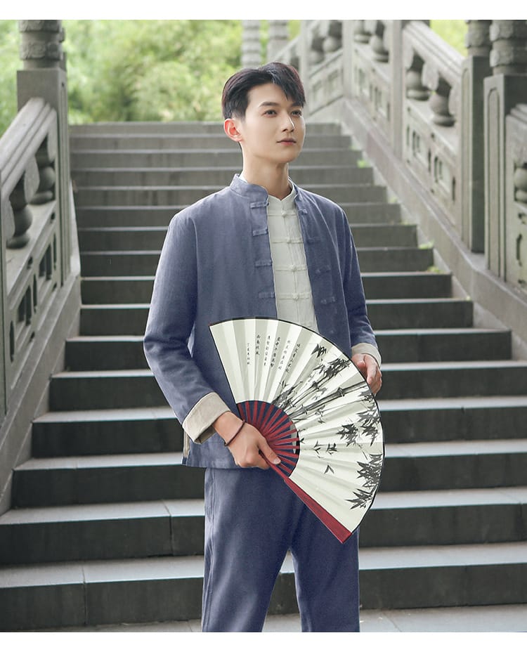 男性用のチャイナ服セットアップ