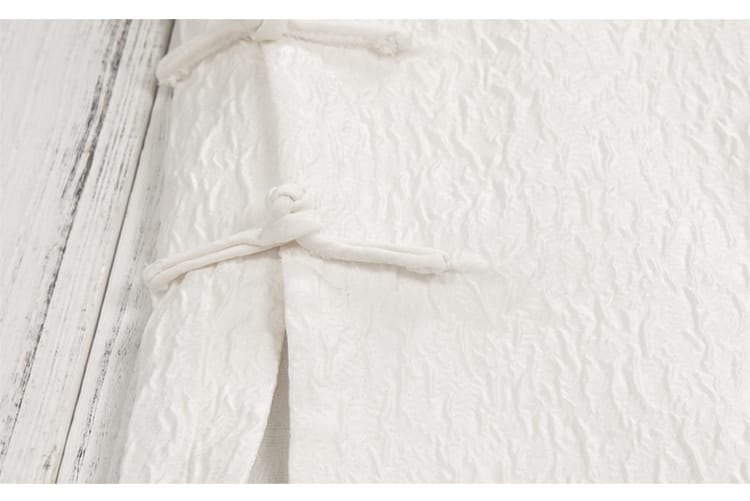 長袖のチャイナTシャツ