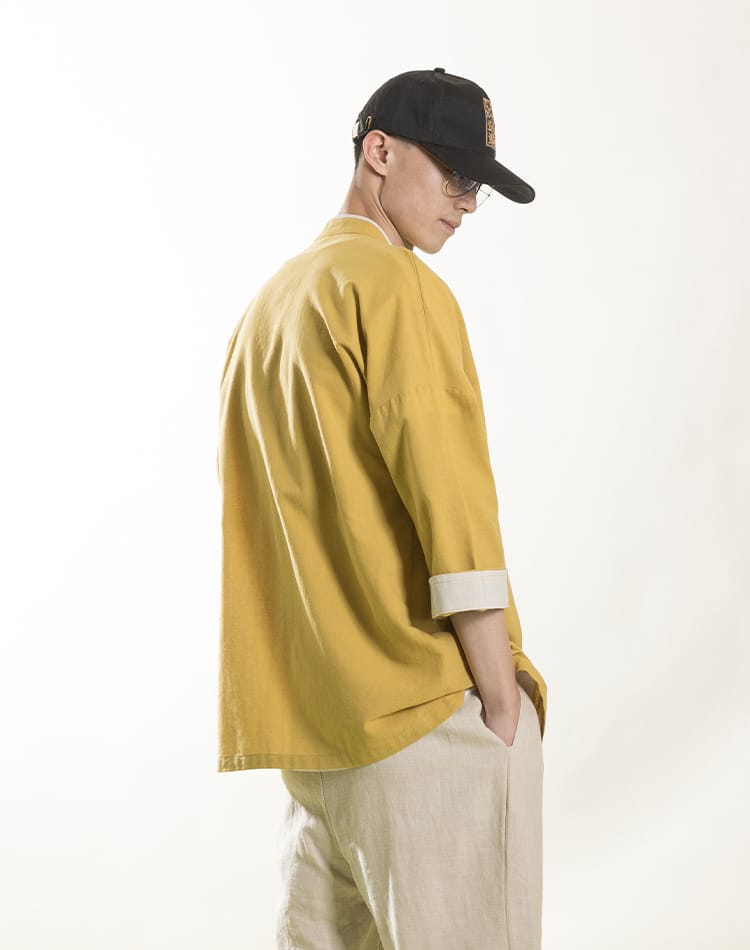 メンズのチャイナボタンの半袖シャツ