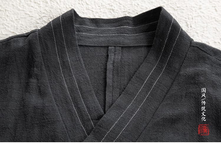 男性の中華風衣装