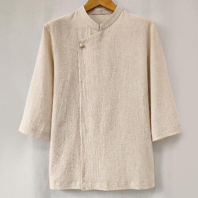 アシンメトリーな5分袖シャツ。通気性良い夏向きの綿麻素材を使用