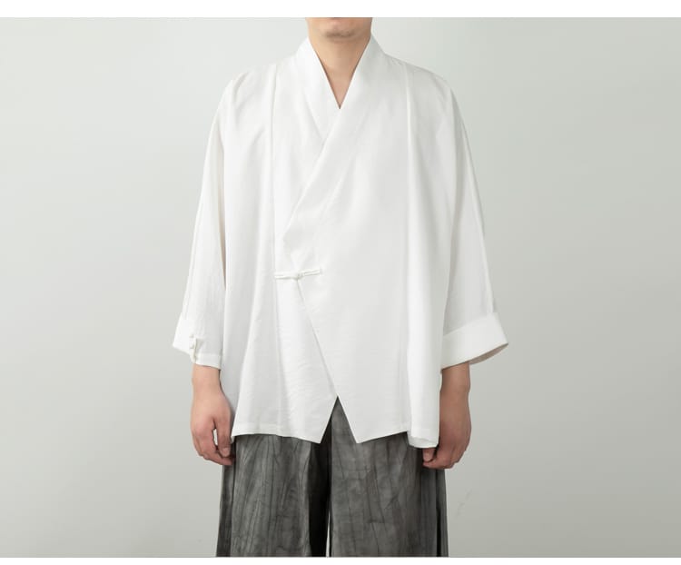 男性用の漢服シャツ