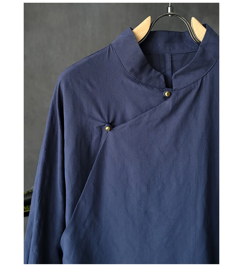男性用の丸首チャイナシャツ