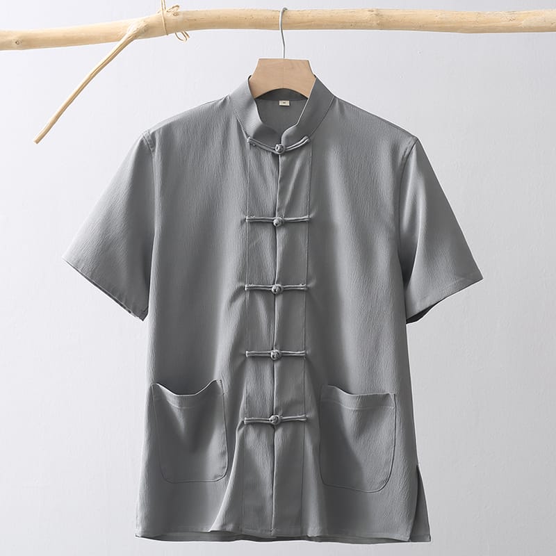 男性の中華風ジャケット