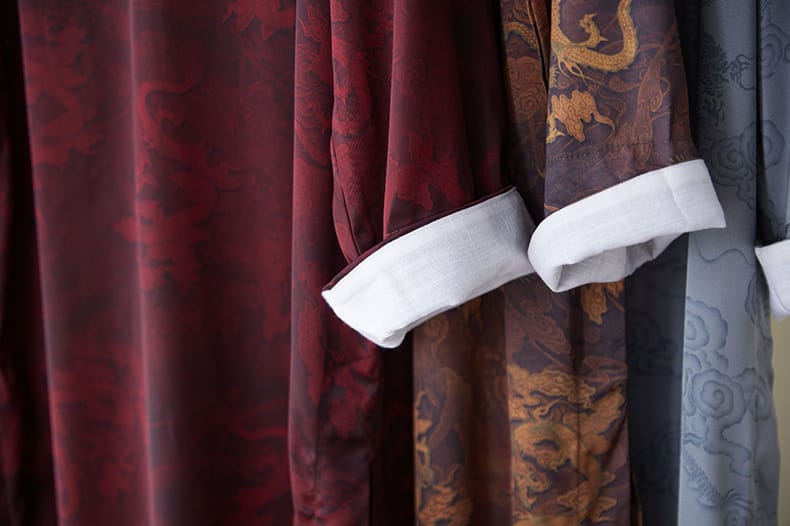 男性用のチャイナ服