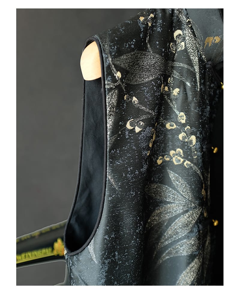 メンズの中華風ベスト