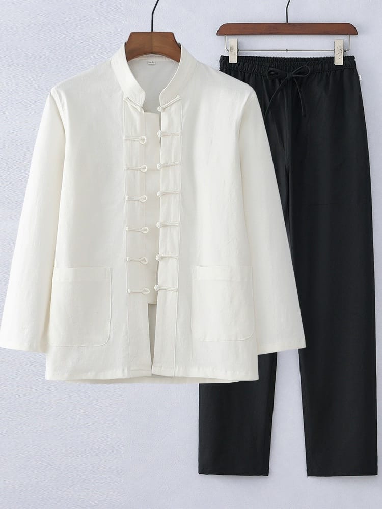 男性用のチャイナスーツ