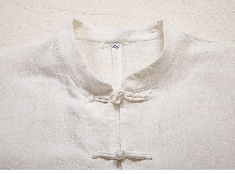 男性用の中華風シャツ