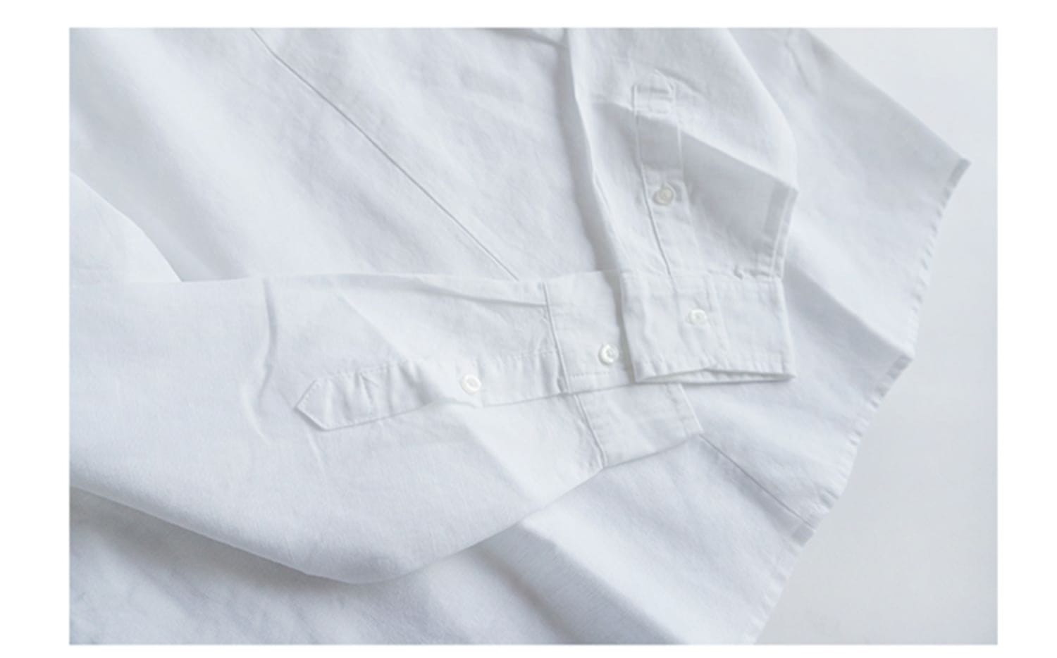 男性用のチャイナV襟シャツ