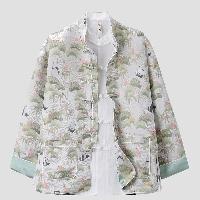 パンダをモチーフにジャケット。中国の伝統と現代ファッションを融合させたアイテムです。