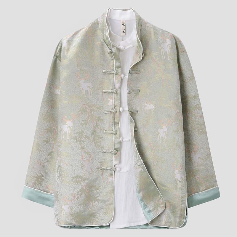 繊細な光沢を放つシルクライクな生地を使ったチャイナジャケット
