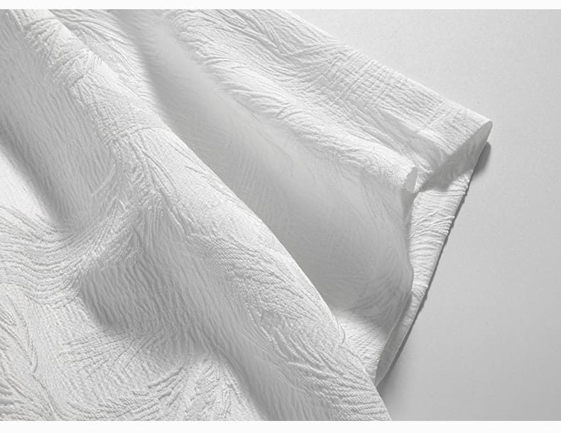 男性用のチャイナシャツ