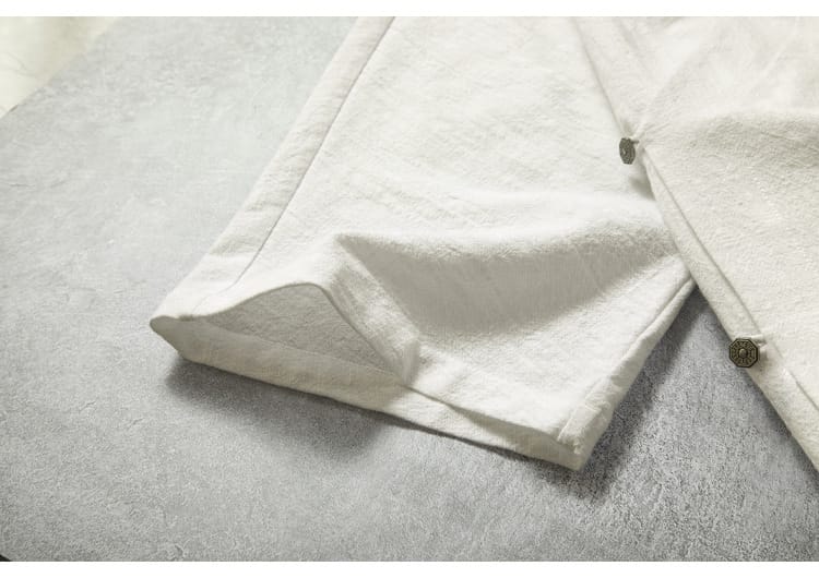 5分袖の中華風Tシャツ