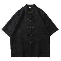 ジャガードによる柄が施されたチャイナ半袖シャツです。 ドレープ性のあるアイスシルク生地は暑い夏に最適です。