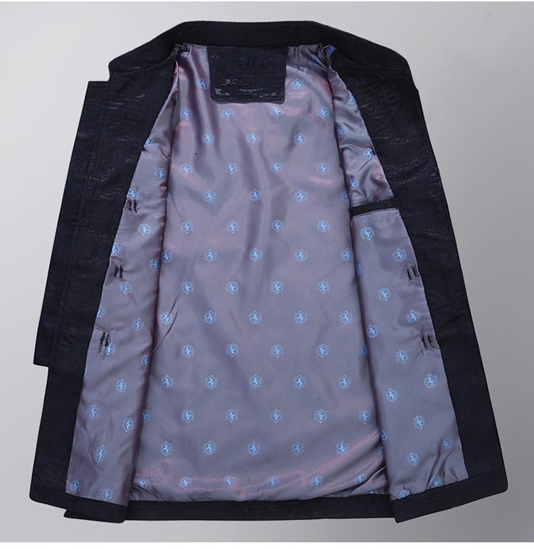 豪華刺繍のチャイナスーツ