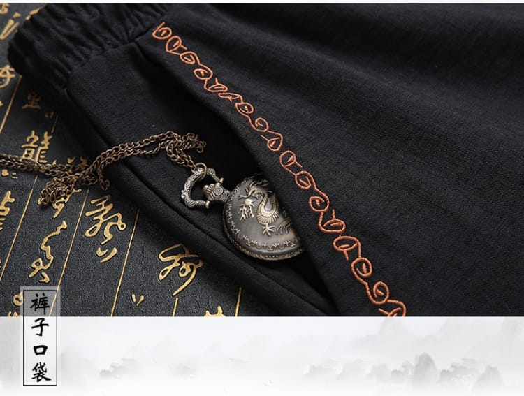 豪華刺繍のチャイナスーツ