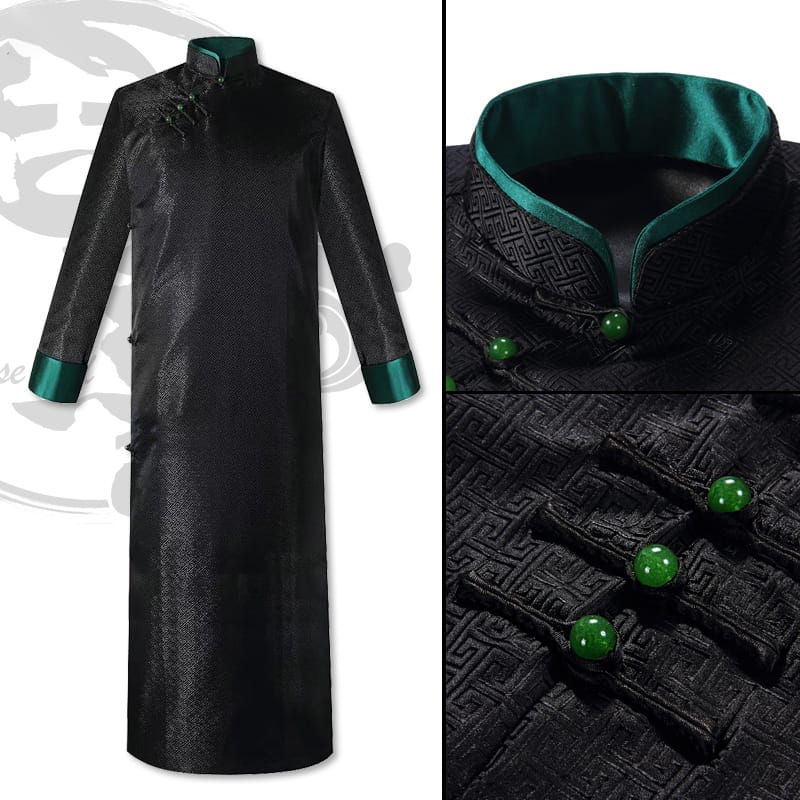 襟と袖口の配色が印象的なチャンパオ 。モダンな格調高い礼服