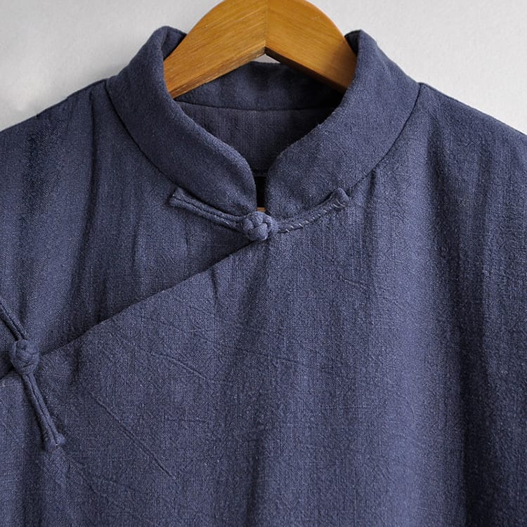 メンズの中華風中綿ローブ