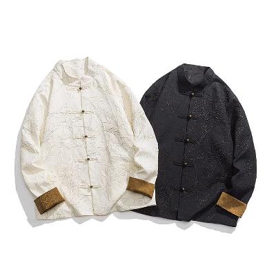 凹凸テクスチャのジャケット。龍柄ジャカードカフスがおしゃれ。