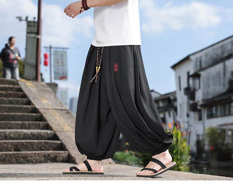 メンズのカンフー提灯パンツ