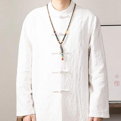 花柄ジャガード模様のシャツ。凹凸感のある生地が高級感