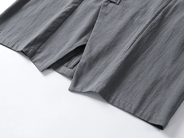 男性用のがっちり体型のカンフー服