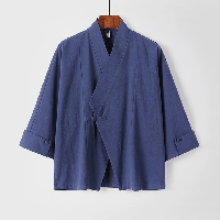 男性のがっちり体型ジャケット