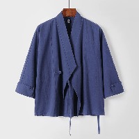 男性の肥満体型中華風ジャケット