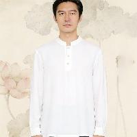 レトロな漢服風スタイルのTシャツ。インナーとしても単品でも使える便利な一着