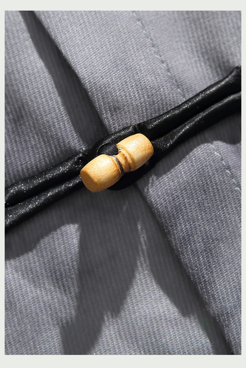 男性用のチャイナシャツ