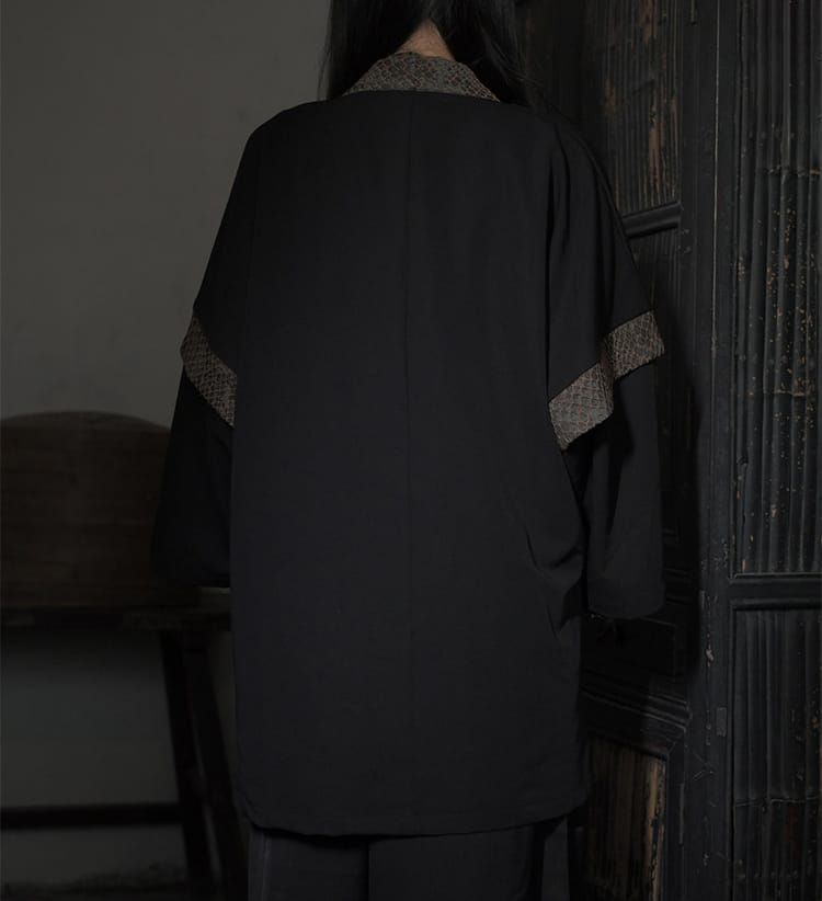 男性用のチャイナ民族衣装