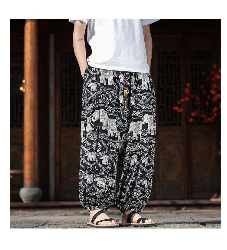 メンズのエスニック柄のパンツ